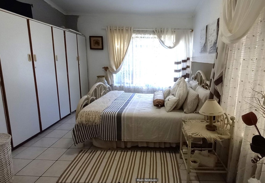  Bedroom Property for Sale in Kleinbaai Western Cape
